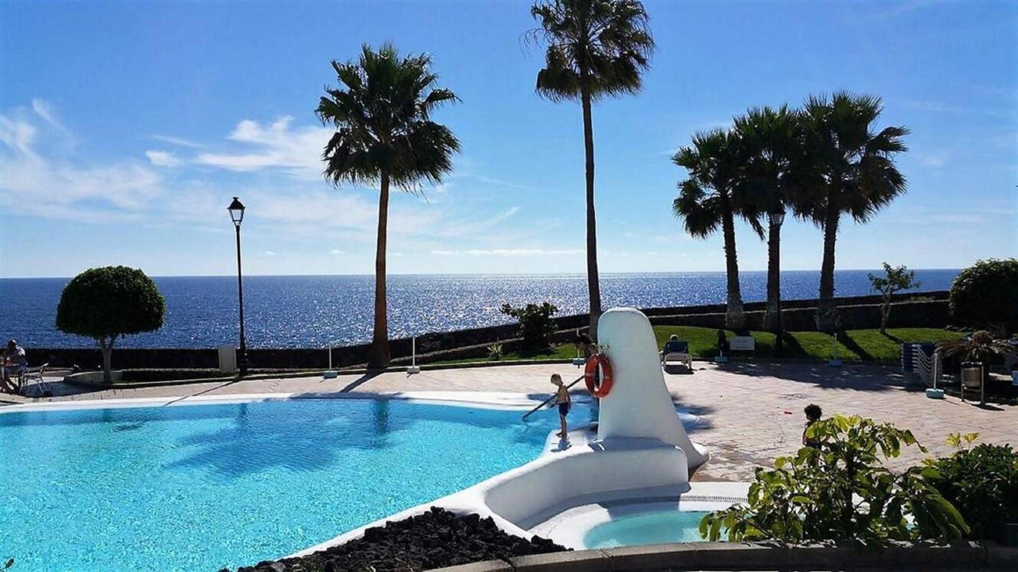 شقة Wonderful Pools Rocas Del Mar طوستا ديل سيلونثيو المظهر الخارجي الصورة